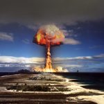 Переживет ли мир ядерный взрыв или уничтожение... Варшавы атомными боеголовками