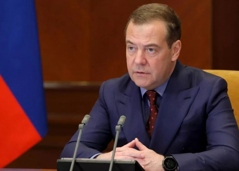 Медведев предупреждает Литву. В какой раз?