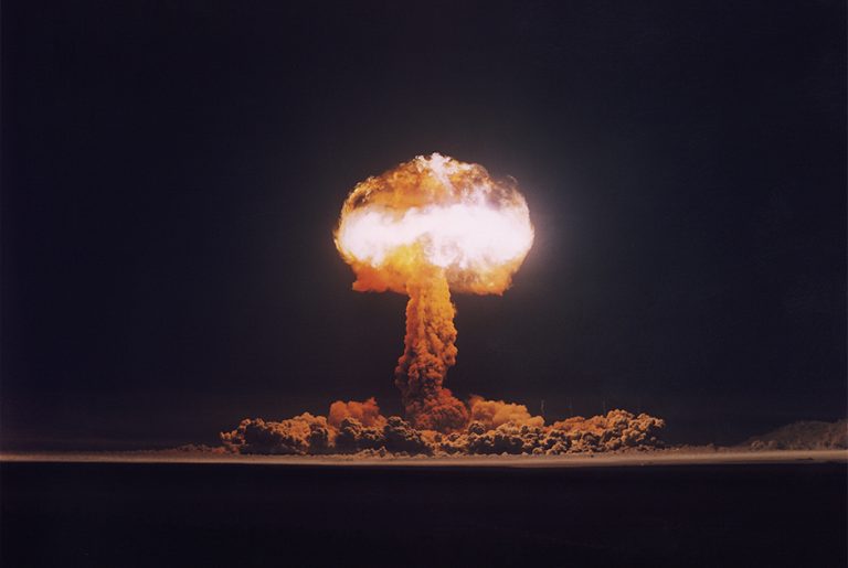 Украине дадут ядерную бомбу, у Украины будет свое атомное оружие